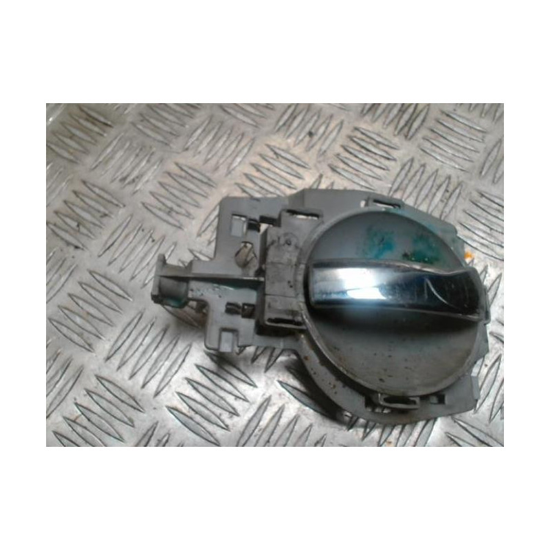 Poignee interieur avant gauche CITROEN C3 1 PHASE 1 d’occasion