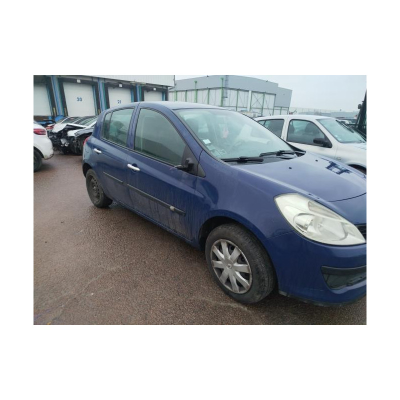 Pare brise RENAULT CLIO 3 PHASE 1 d’occasion