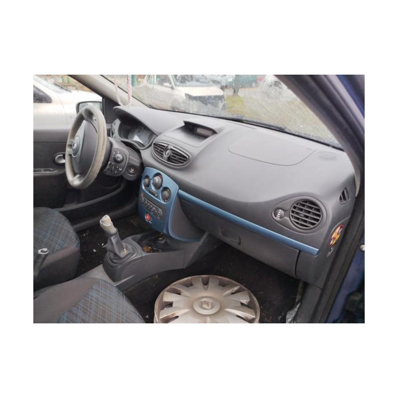 Pare brise RENAULT CLIO 3 PHASE 1 d’occasion