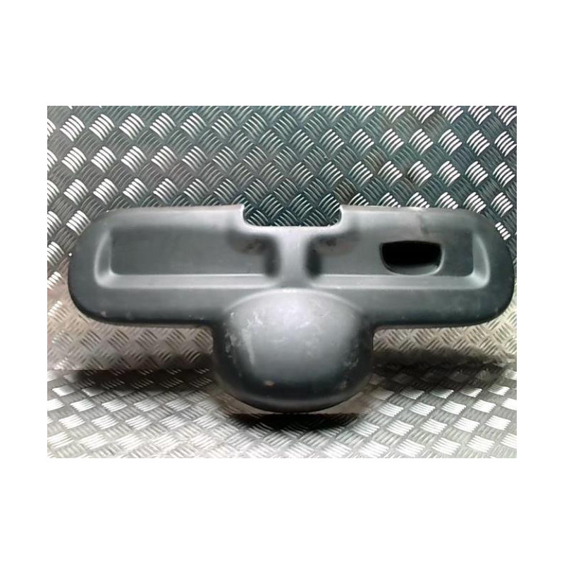Garniture hayon RENAULT TWINGO 2 PHASE 1 d’occasion