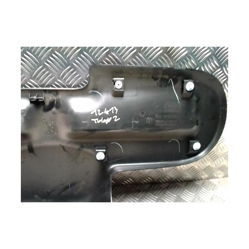 Garniture hayon RENAULT TWINGO 2 PHASE 1 d’occasion