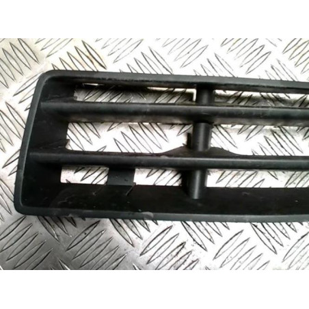 Grille de pare choc VOLKSWAGEN GOLF 4 d’occasion