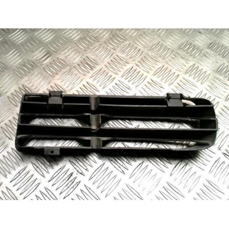 Grille de pare choc VOLKSWAGEN GOLF 4 d’occasion