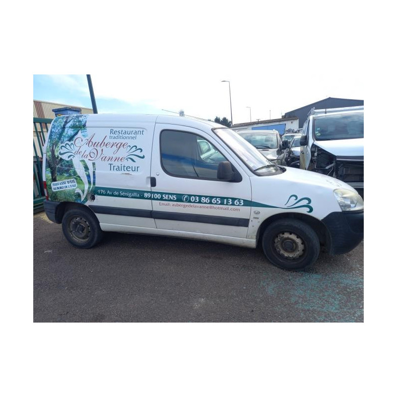 Calandre PEUGEOT PARTNER 1 PHASE 2 d’occasion