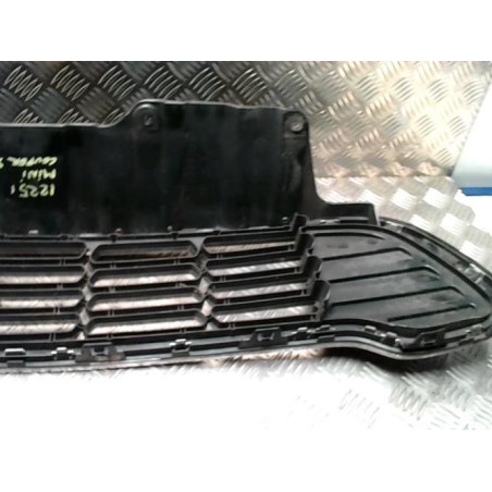 Calandre MINI MINI 2 R60 COUNTRYMAN BREAK d’occasion