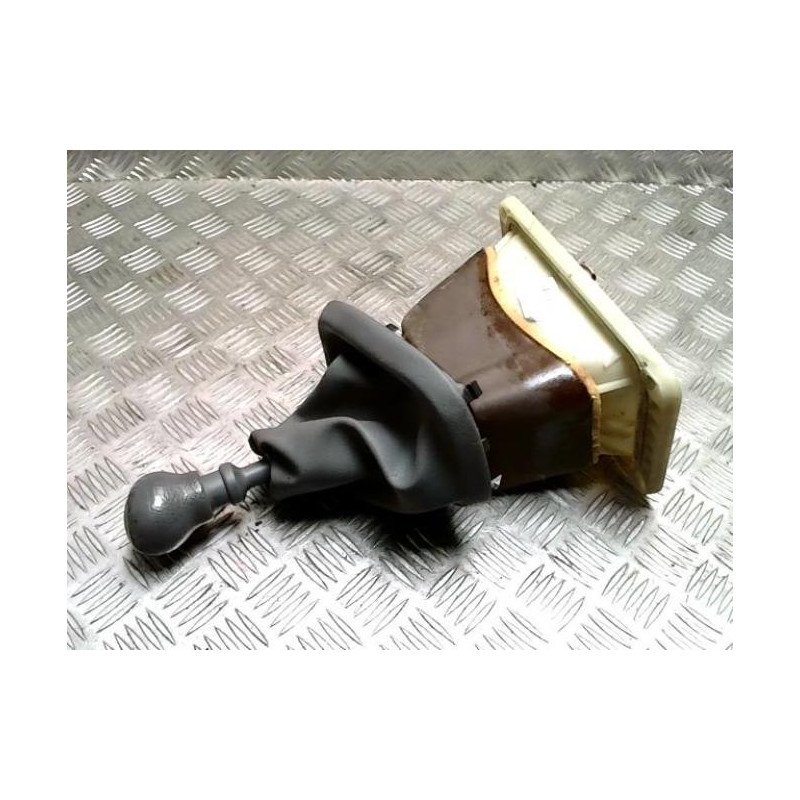 Levier de vitesses RENAULT CLIO 2 PHASE 1 d’occasion
