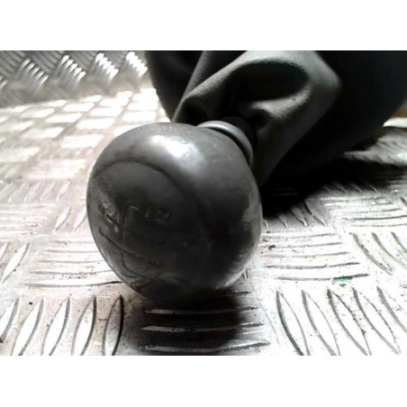 Levier de vitesses RENAULT CLIO 2 PHASE 1 d’occasion