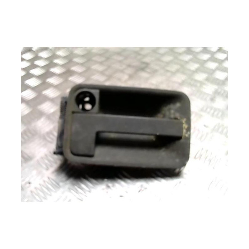 Poignee porte coffre droit FIAT SCUDO 1 PHASE 1 d’occasion