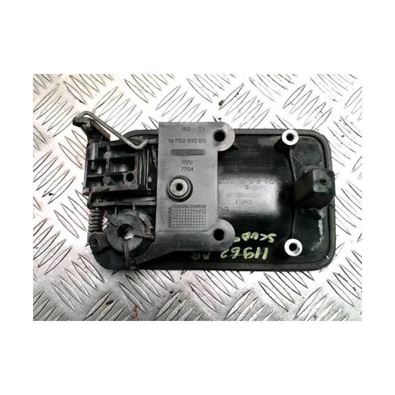 Poignee porte coffre droit FIAT SCUDO 1 PHASE 1 d’occasion