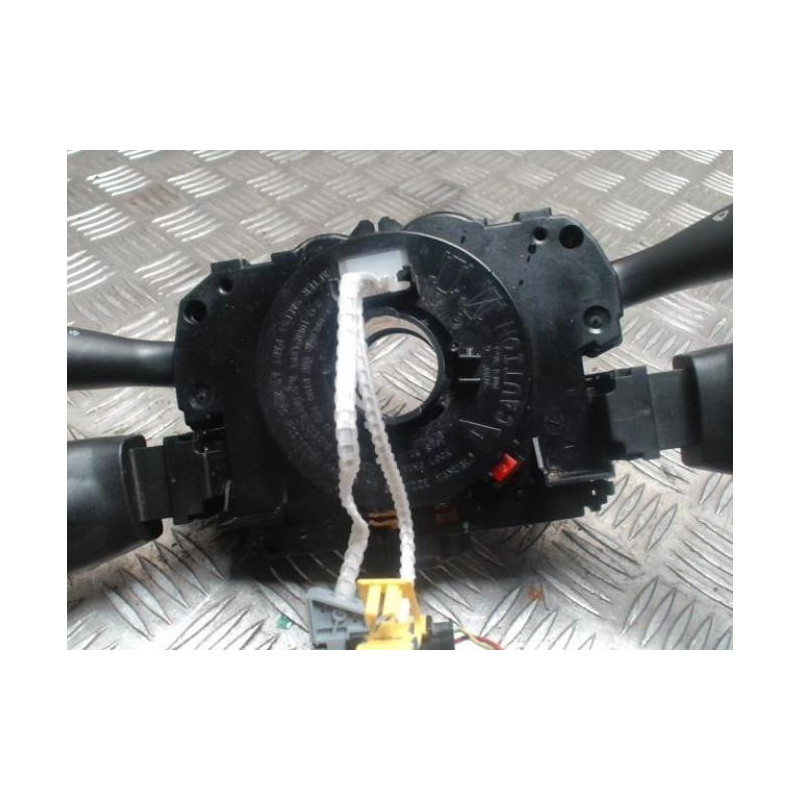 Com (Bloc Contacteur Tournant+Commodo Essuie Glace+Commodo Phare) CITROEN C3 1 PHASE 2 d’occasion