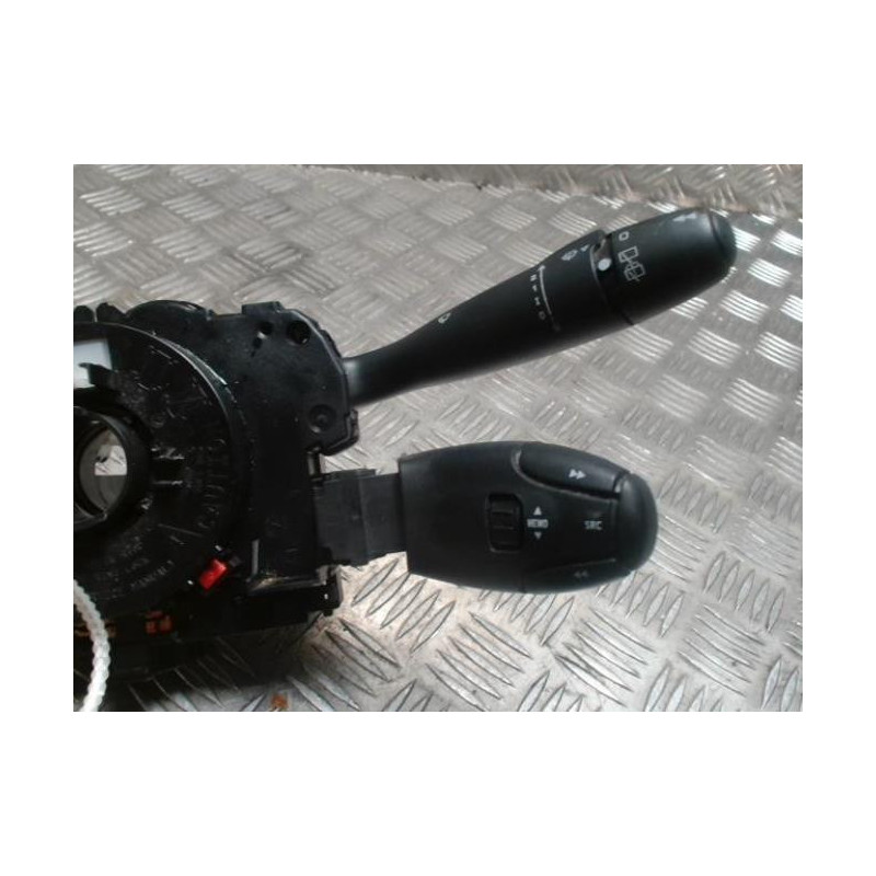Com (Bloc Contacteur Tournant+Commodo Essuie Glace+Commodo Phare) CITROEN C3 1 PHASE 2 d’occasion