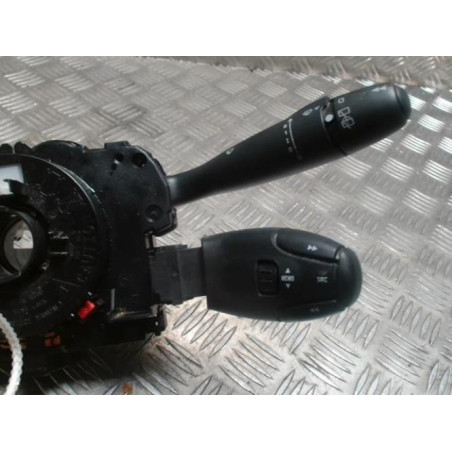 Com (Bloc Contacteur Tournant+Commodo Essuie Glace+Commodo Phare) CITROEN C3 1 PHASE 2 d’occasion