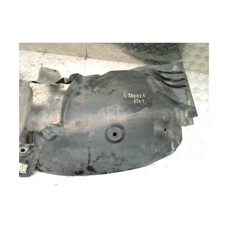 Pare boue avant gauche RENAULT MEGANE 3 PHASE 1 COUPE d’occasion