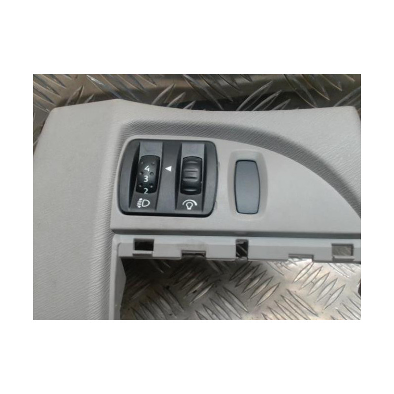 Commande de reglage hauteur de phare RENAULT TWINGO 2 PHASE 1 d’occasion