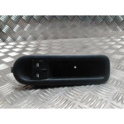 Interrupteur de leve vitre avant gauche RENAULT TWINGO 2 PHASE 1 d’occasion