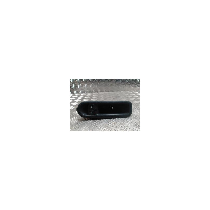 Interrupteur de leve vitre avant gauche RENAULT TWINGO 2 PHASE 1 d’occasion