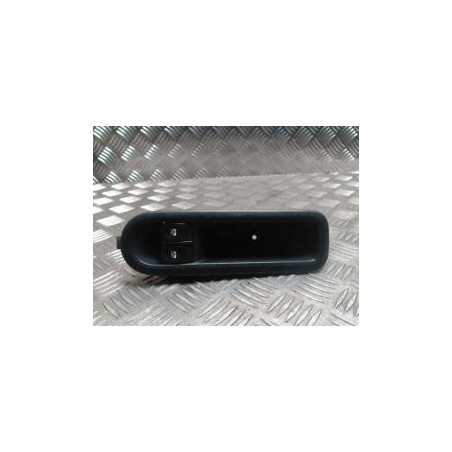 Interrupteur de leve vitre avant gauche RENAULT TWINGO 2 PHASE 1 d’occasion