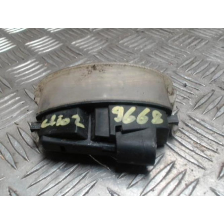Eclairage de plaque RENAULT CLIO 2 PHASE 1 d’occasion