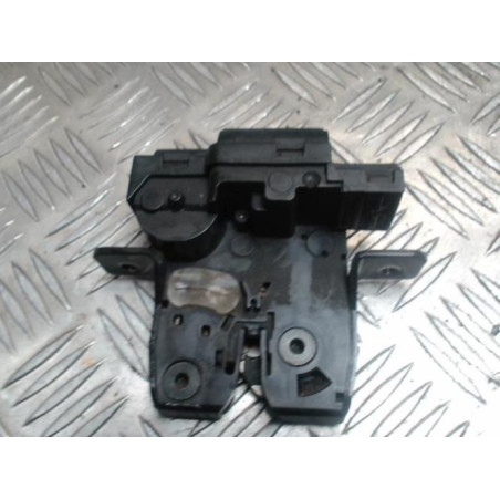 Serrure de hayon RENAULT TWINGO 2 PHASE 1 d’occasion
