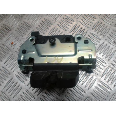 Serrure de hayon OPEL ZAFIRA B PHASE 1 d’occasion