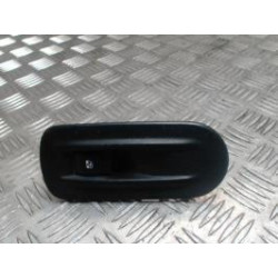 Interrupteur de leve vitre avant droit RENAULT MASTER 2 PHASE 2 d’occasion