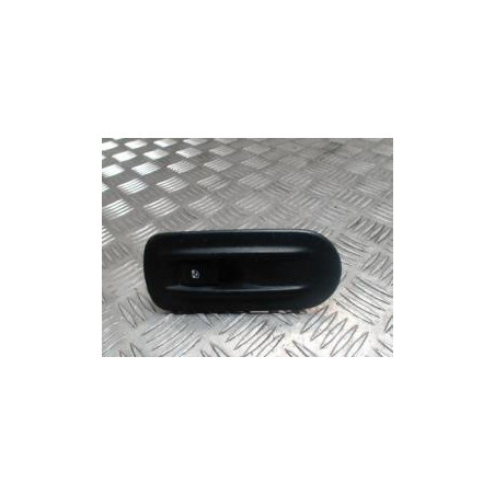 Interrupteur de leve vitre avant droit RENAULT MASTER 2 PHASE 2 d’occasion