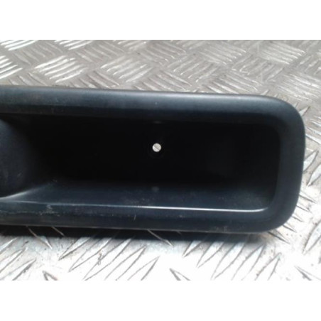 Interrupteur de leve vitre avant droit RENAULT TWINGO 2 PHASE 1 d’occasion