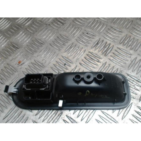 Interrupteur de leve vitre avant droit RENAULT TWINGO 2 PHASE 1 d’occasion