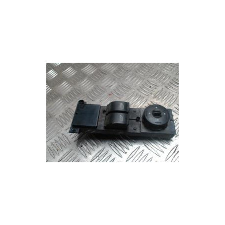 Interrupteur de leve vitre avant gauche FORD C-MAX 1 PHASE 1 d’occasion