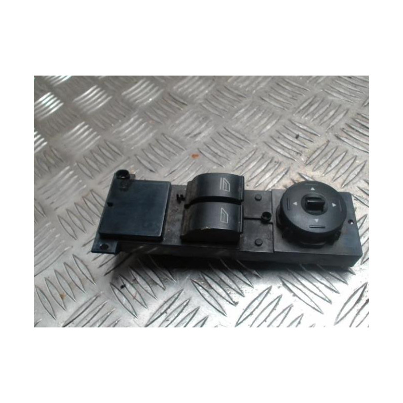 Interrupteur de leve vitre avant gauche FORD C-MAX 1 PHASE 1 d’occasion