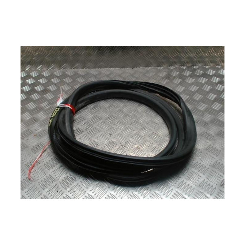 Joint de porte avant droite RENAULT GRAND SCENIC 3 PHASE 2 d’occasion