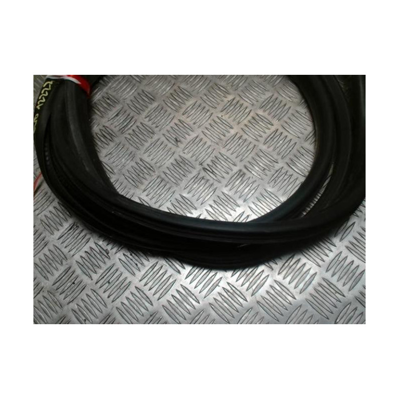 Joint de porte avant droite RENAULT GRAND SCENIC 3 PHASE 2 d’occasion