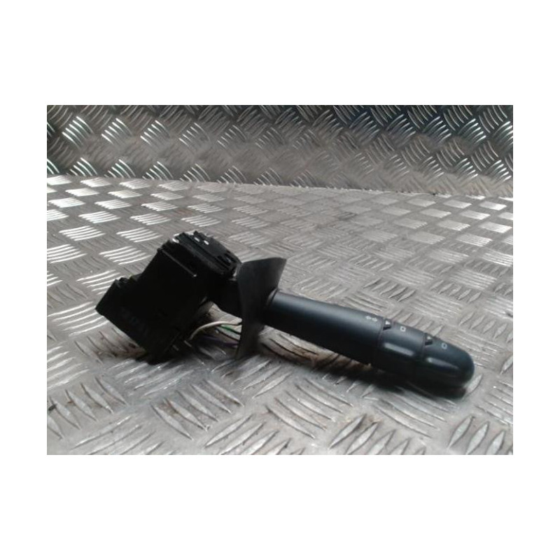 Commodo phare RENAULT CLIO 2 PHASE 2 d’occasion
