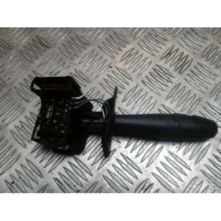 Commodo phare RENAULT CLIO 2 PHASE 2 d’occasion