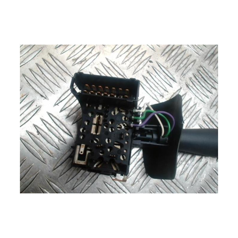 Commodo phare RENAULT CLIO 2 PHASE 2 d’occasion