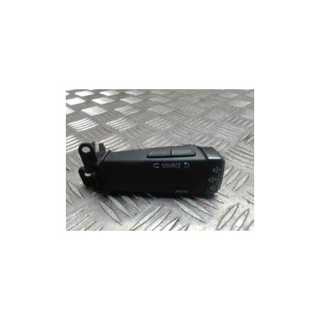 Commande autoradio RENAULT CLIO 5 PHASE 1 d’occasion