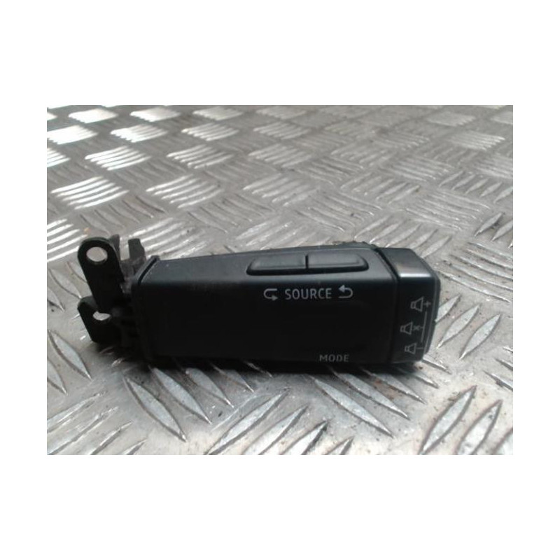 Commande autoradio RENAULT CLIO 5 PHASE 1 d’occasion