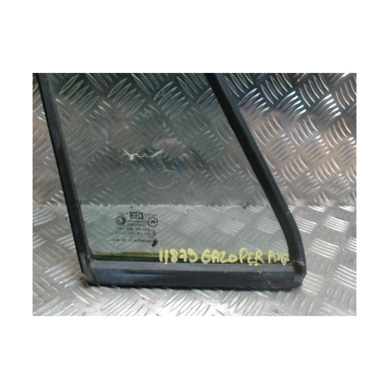 Custode avant gauche (porte) HYUNDAI GALLOPER d’occasion