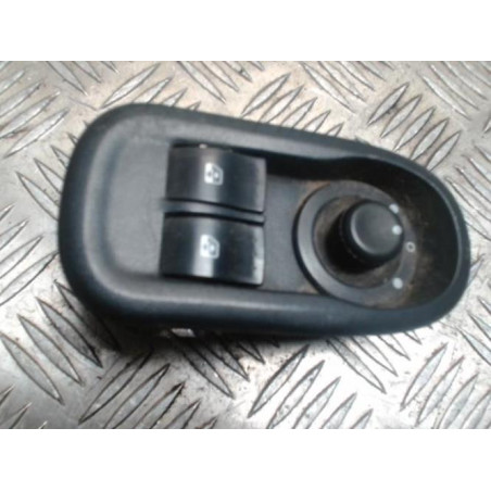 Interrupteur de leve vitre avant gauche RENAULT KANGOO 2 PHASE 1 d’occasion