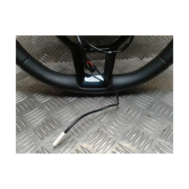 Volant RENAULT CLIO 5 PHASE 1 d’occasion