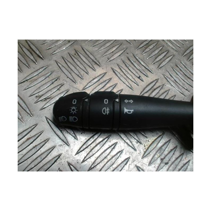 Commodo phare RENAULT TWINGO 2 PHASE 1 d’occasion