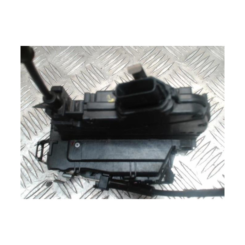 Serrure arriere gauche RENAULT CLIO 5 PHASE 1 d’occasion