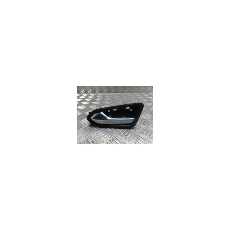 Poignee interieur avant gauche RENAULT CLIO 5 PHASE 1 d’occasion