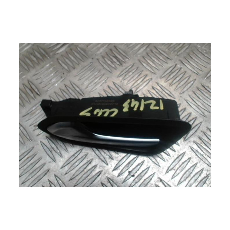 Poignee interieur avant gauche RENAULT CLIO 5 PHASE 1 d’occasion