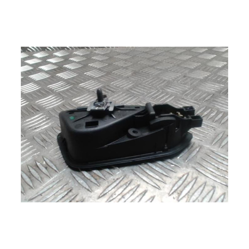 Poignee interieur avant gauche RENAULT CLIO 5 PHASE 1 d’occasion