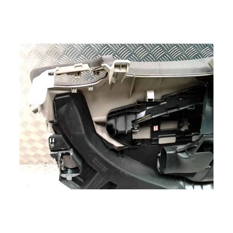 Tableau de bord RENAULT SCENIC 3 PHASE 1 d’occasion