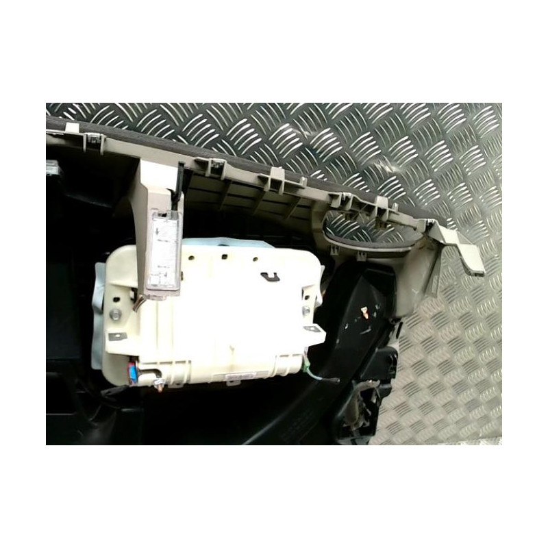 Tableau de bord RENAULT SCENIC 3 PHASE 1 d’occasion