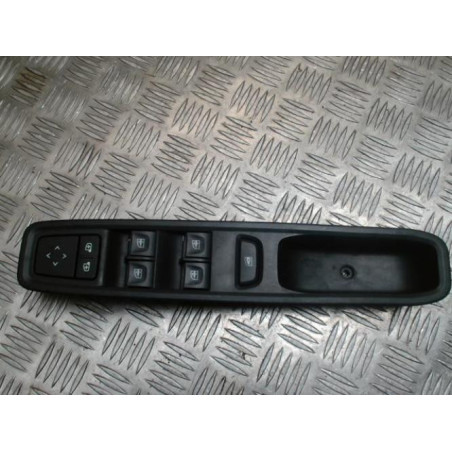 Interrupteur de leve vitre avant gauche DACIA SANDERO 3 STEPWAY d’occasion