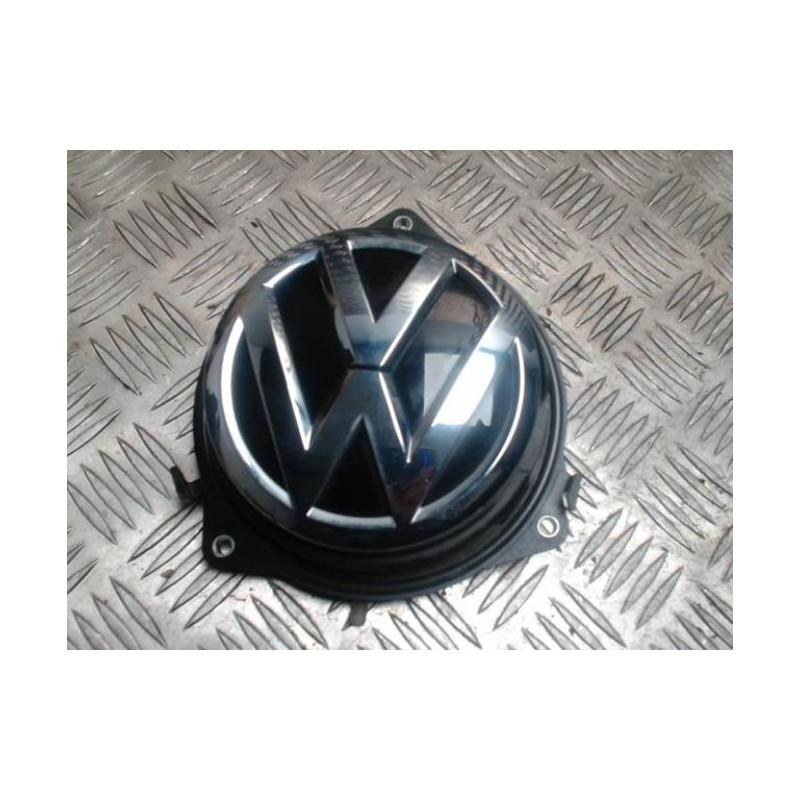 Bouton de coffre VOLKSWAGEN POLO 6 PHASE 1 d’occasion