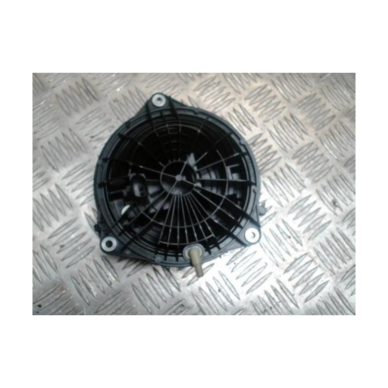 Bouton de coffre VOLKSWAGEN POLO 6 PHASE 1 d’occasion